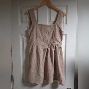 Elegant Tan Sleeveless Dress